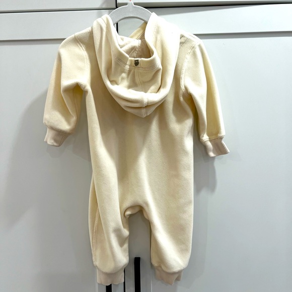Roots baby 3-6 months Cream Romper lightly used - Picture 2 of 2